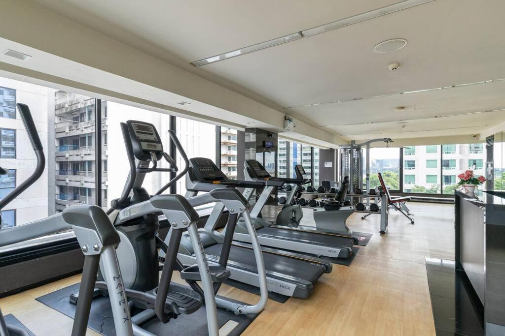 Stylish 1 Bedroom, Nice Pool,Bts Asok, Sukhumvit Bangkok Exteriör bild