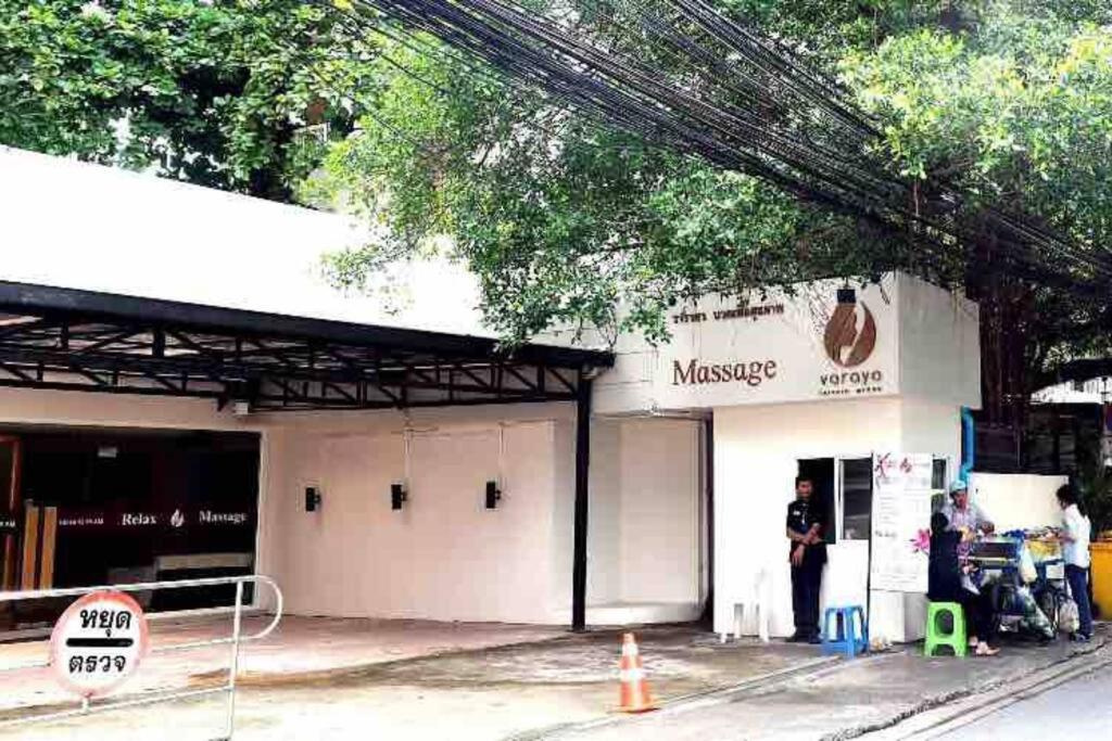 Stylish 1 Bedroom, Nice Pool,Bts Asok, Sukhumvit Bangkok Exteriör bild